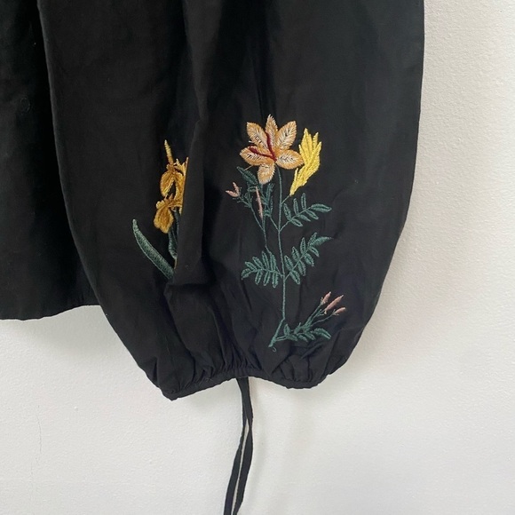 NWOT ZARA BLACK POPLIN BOHO TOP WITH FLORAL EMBROIDERED BOHO FRILLED SLEEVES - Picture 7 of 8